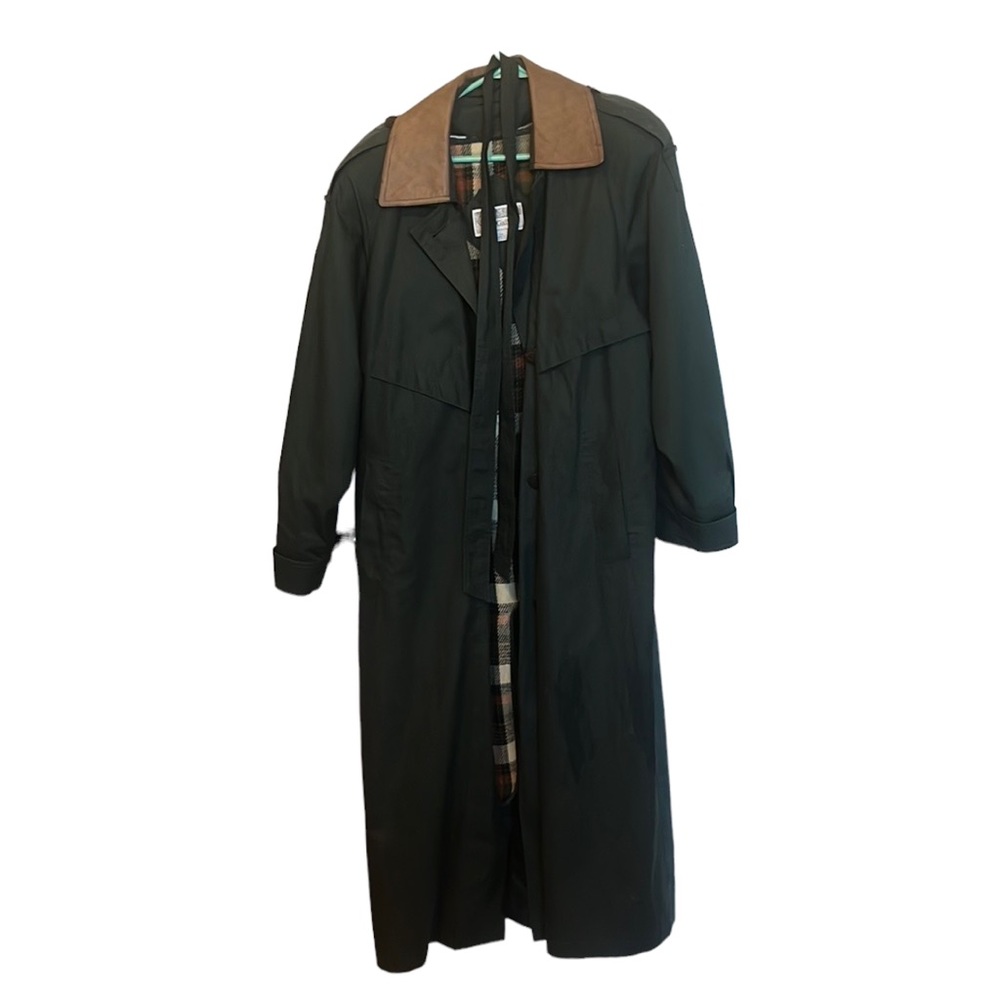 Women’s J Gallery lined long coat size 11/12